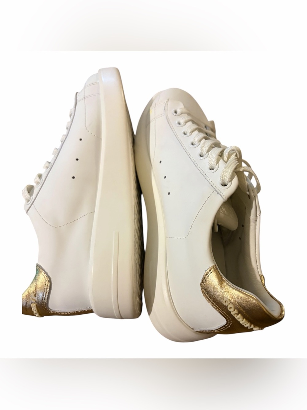 Golden Goose White Leather Sneakers with Gold Heel Panel - Picture 4 of 12